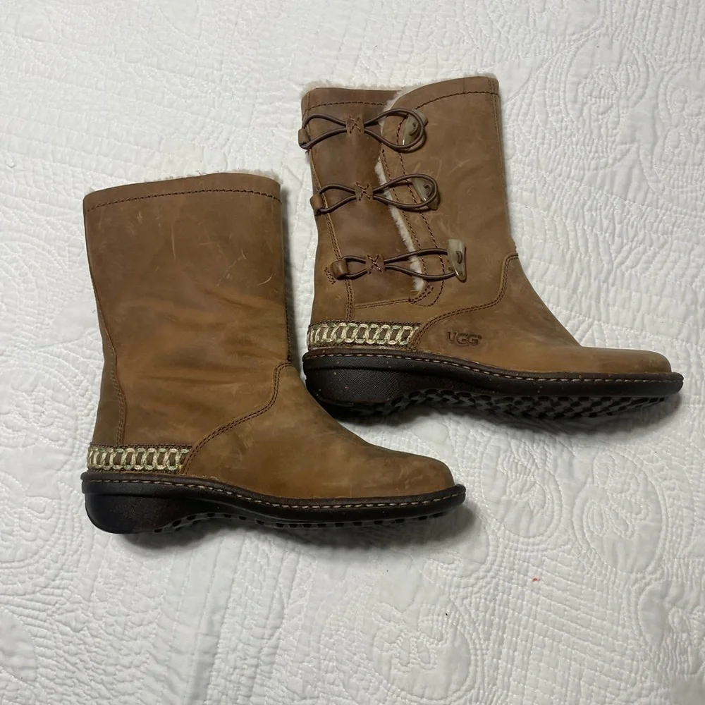 EUC UGG Australia Kona Brown Waterproof Boots SZ 7 - Picture 2 of 12
